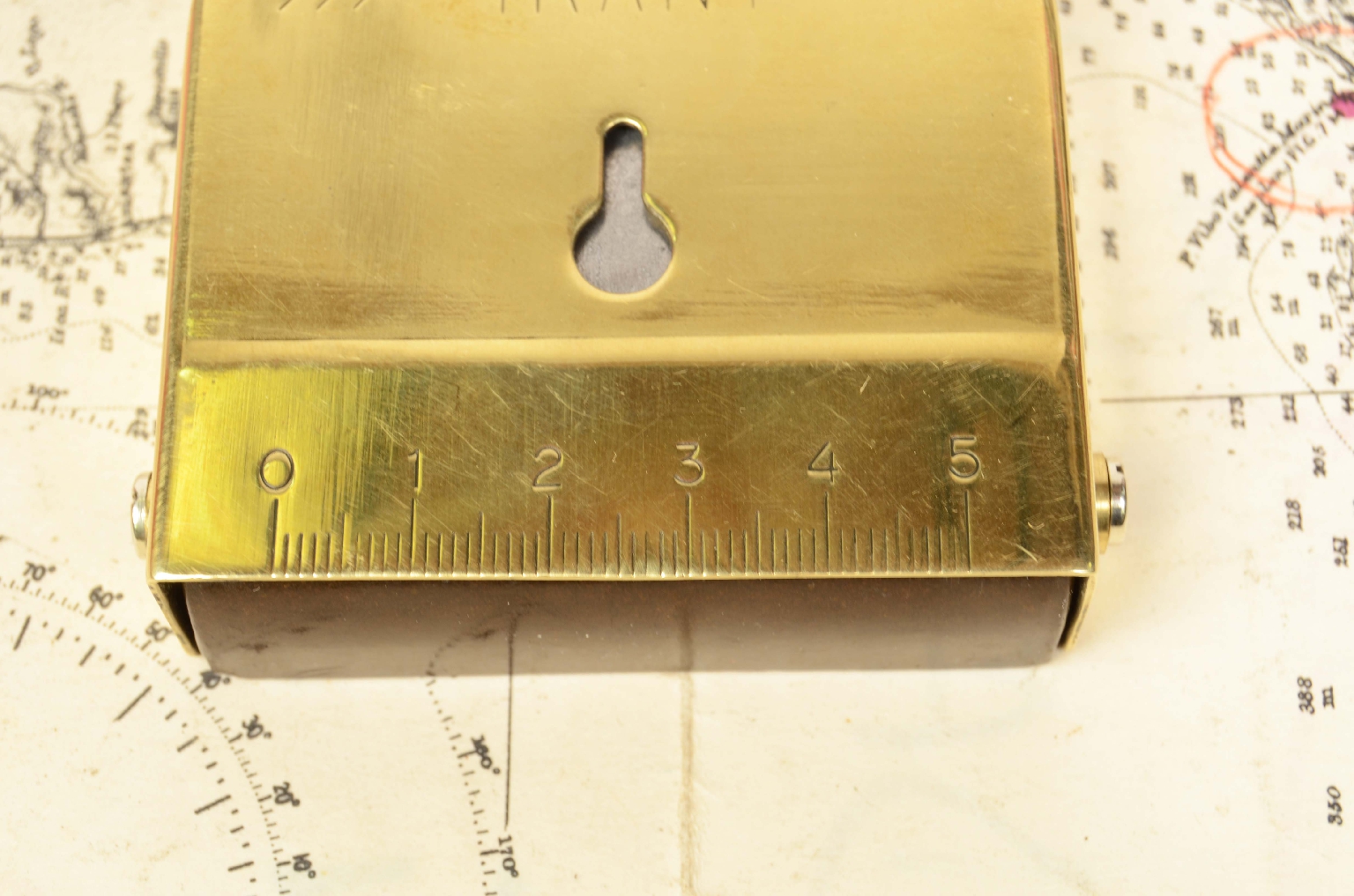 Antique compasses/7047-Magntica Compass