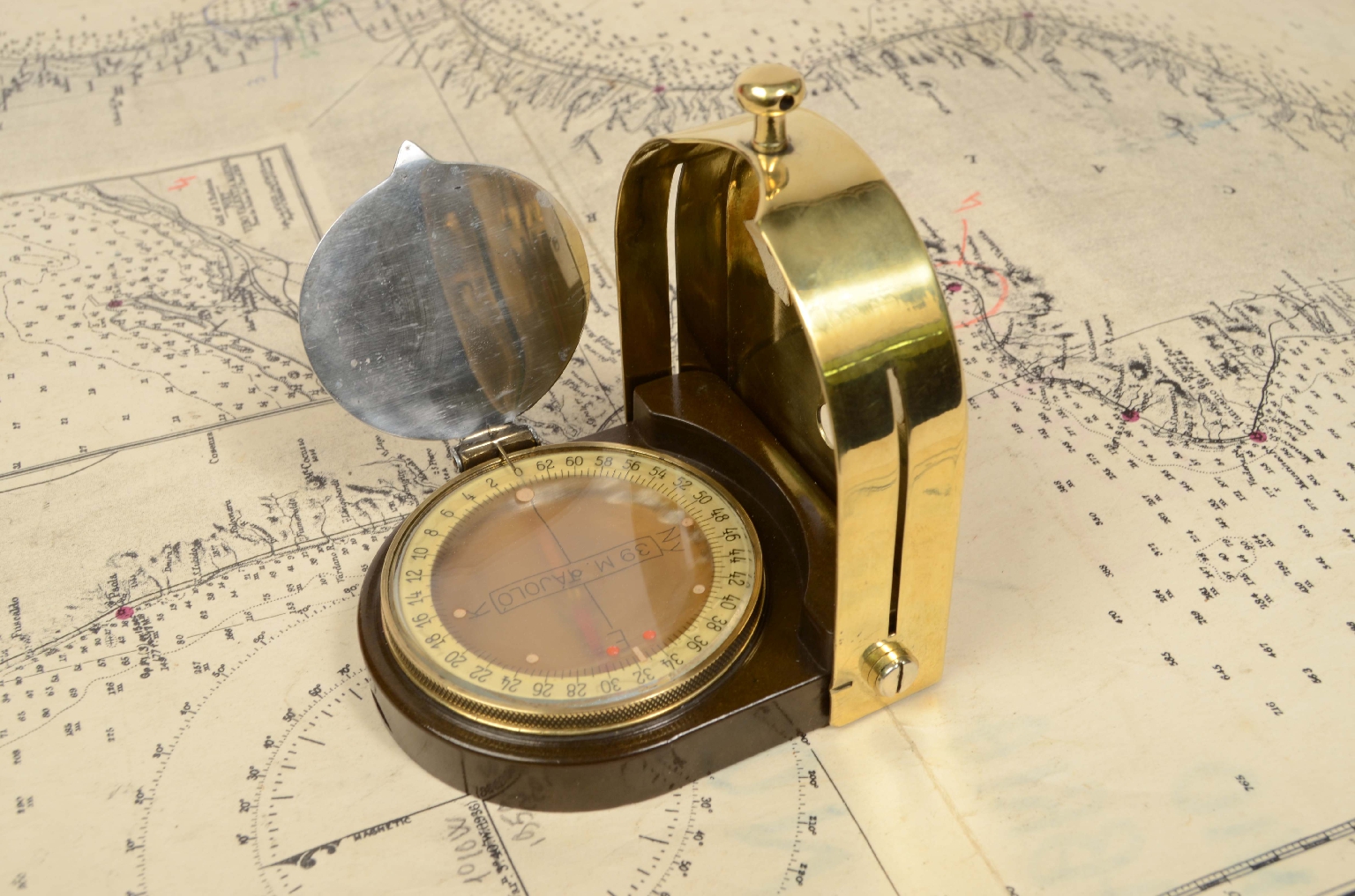 Antique compasses/7047-Magntica Compass