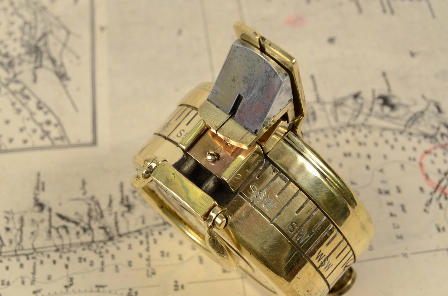 Antique compasses/7059-Compass WWII