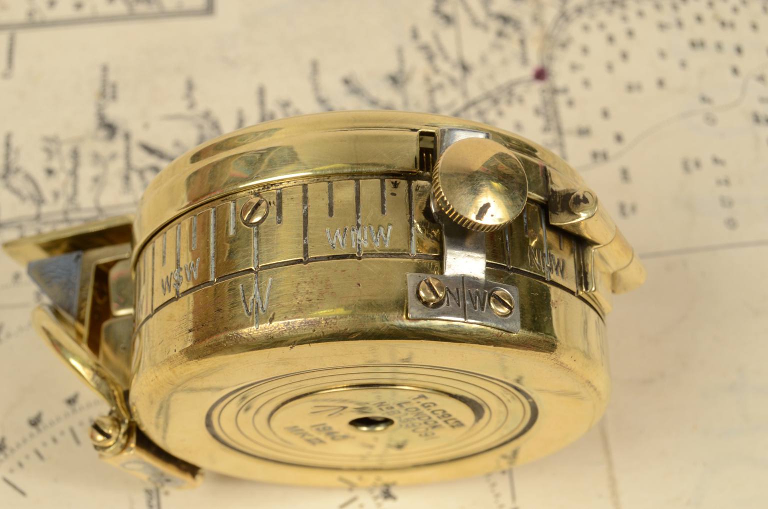 Antique compasses/7059-Compass WWII