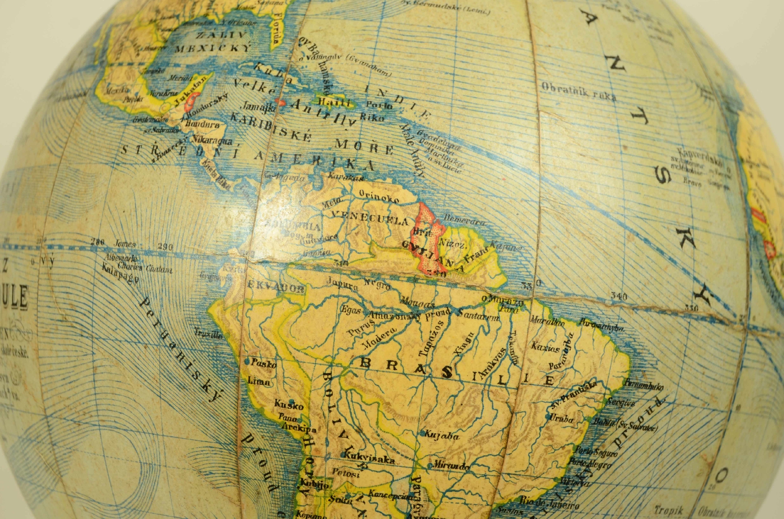 Antique globes-world maps/708-Terrestrial Globe