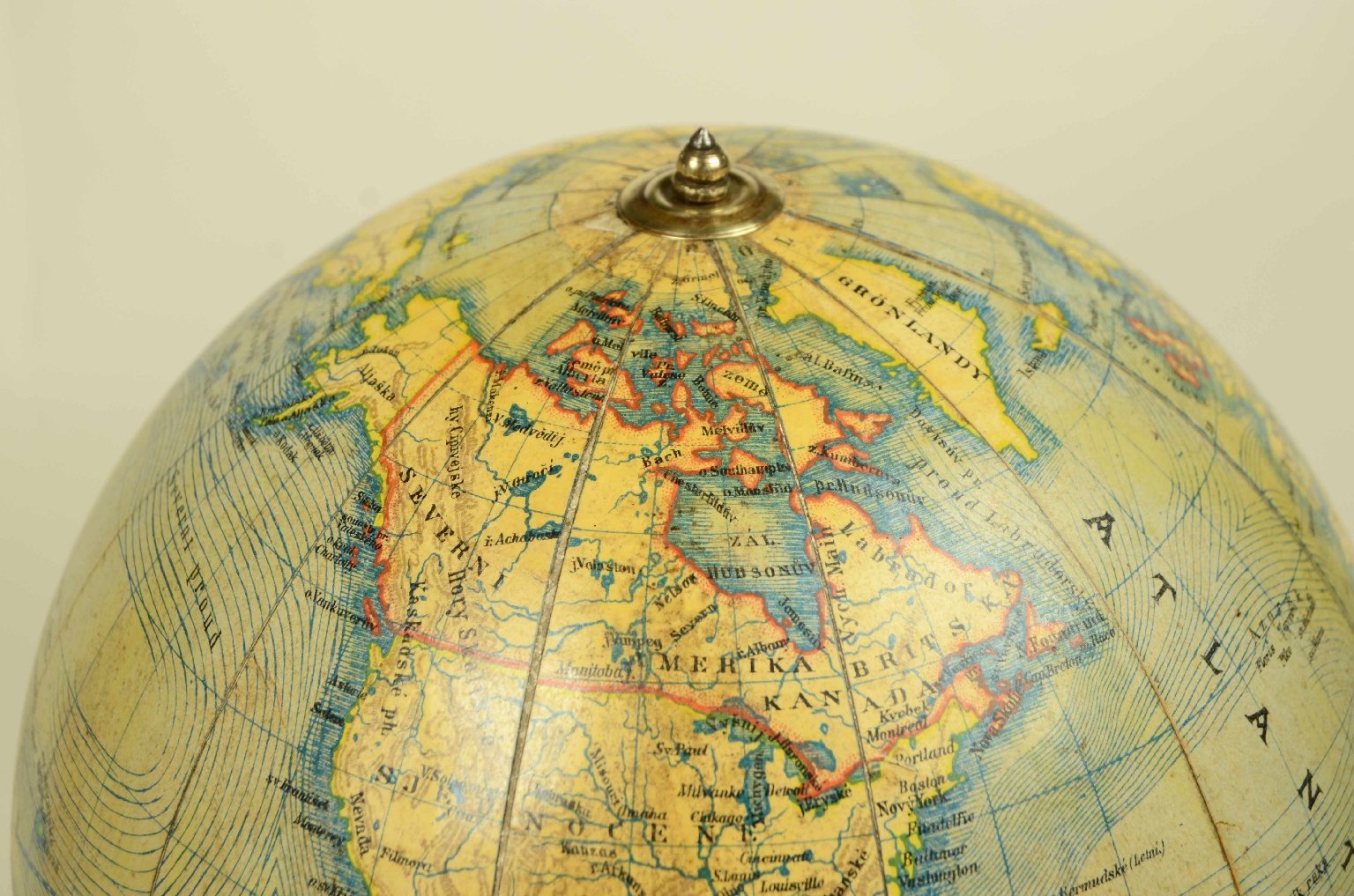 Antique globes-world maps/708-Terrestrial Globe