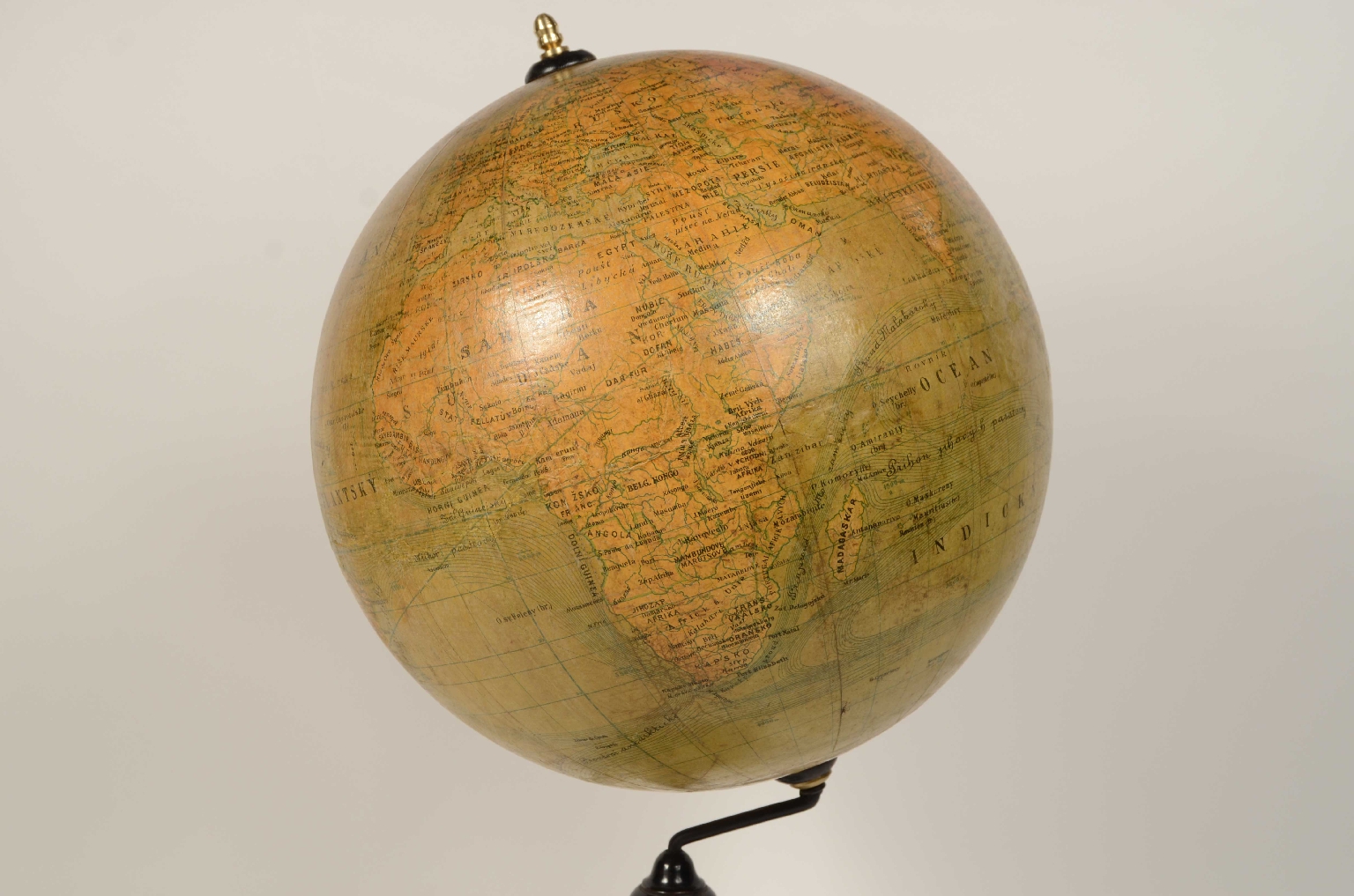 Globi-mappamondi antichi/709-Globo Terrestre