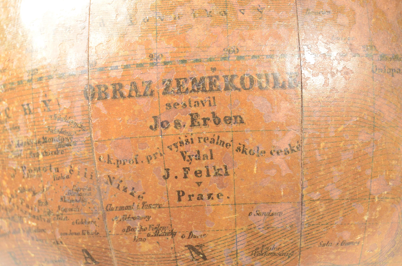 Antique globes-world maps/710-Lunar