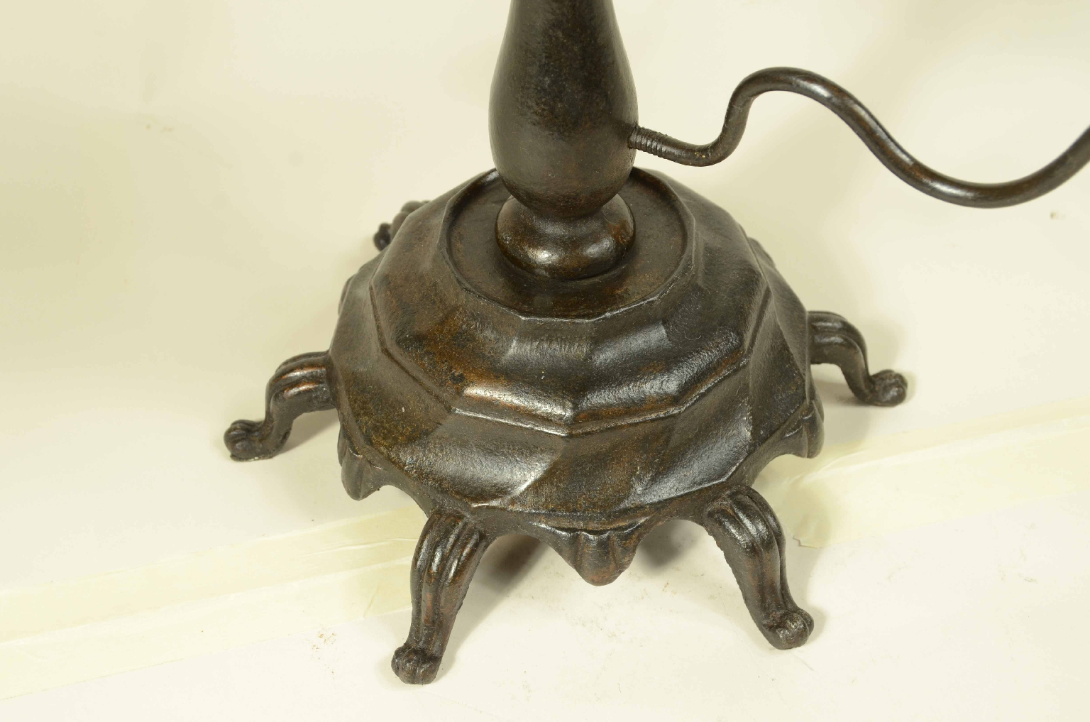 Antique astronomical instruments/711-Mechanical Planetarium