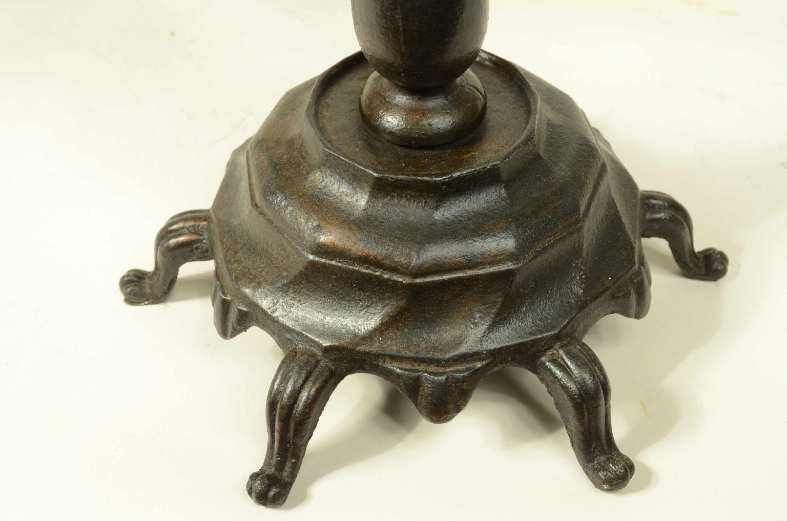 Antique astronomical instruments/711-Mechanical Planetarium