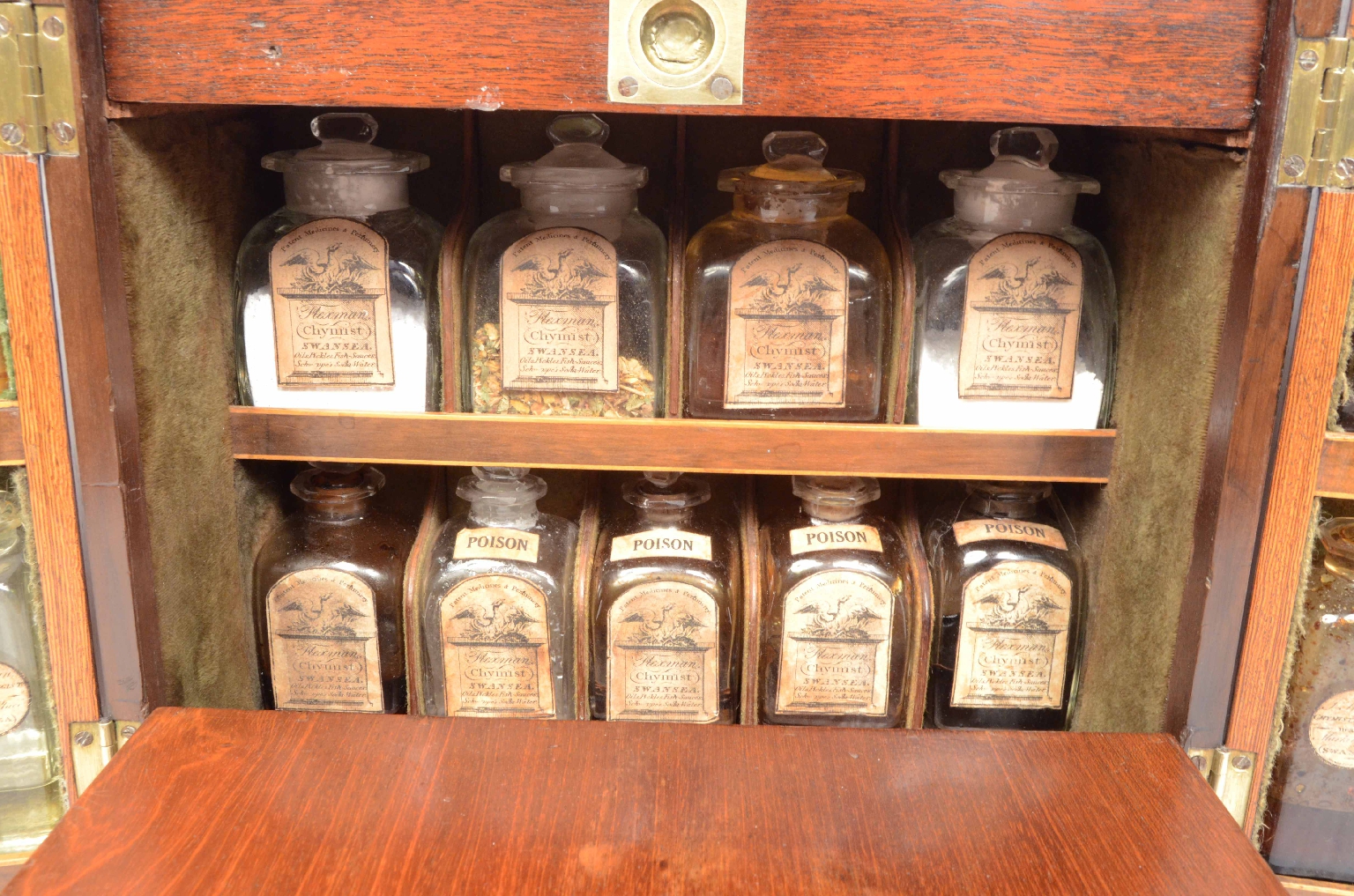 Old medical instruments/7136-Apothecary Cabinet
