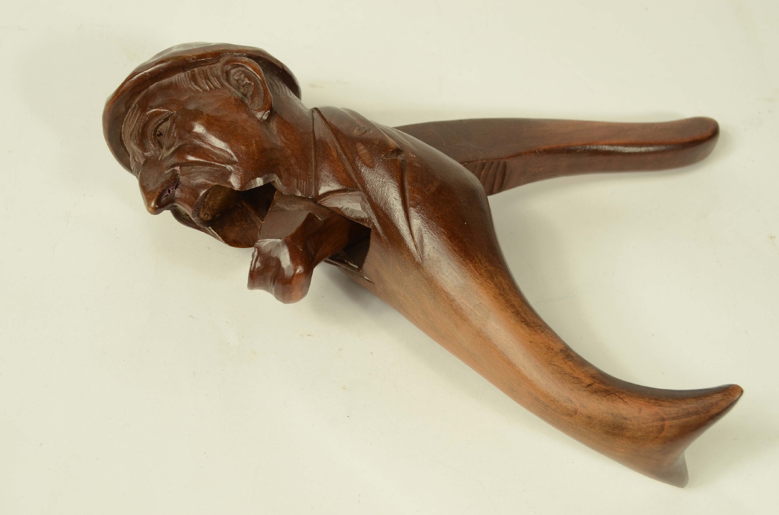 Peculiarity/717-Nutcracker