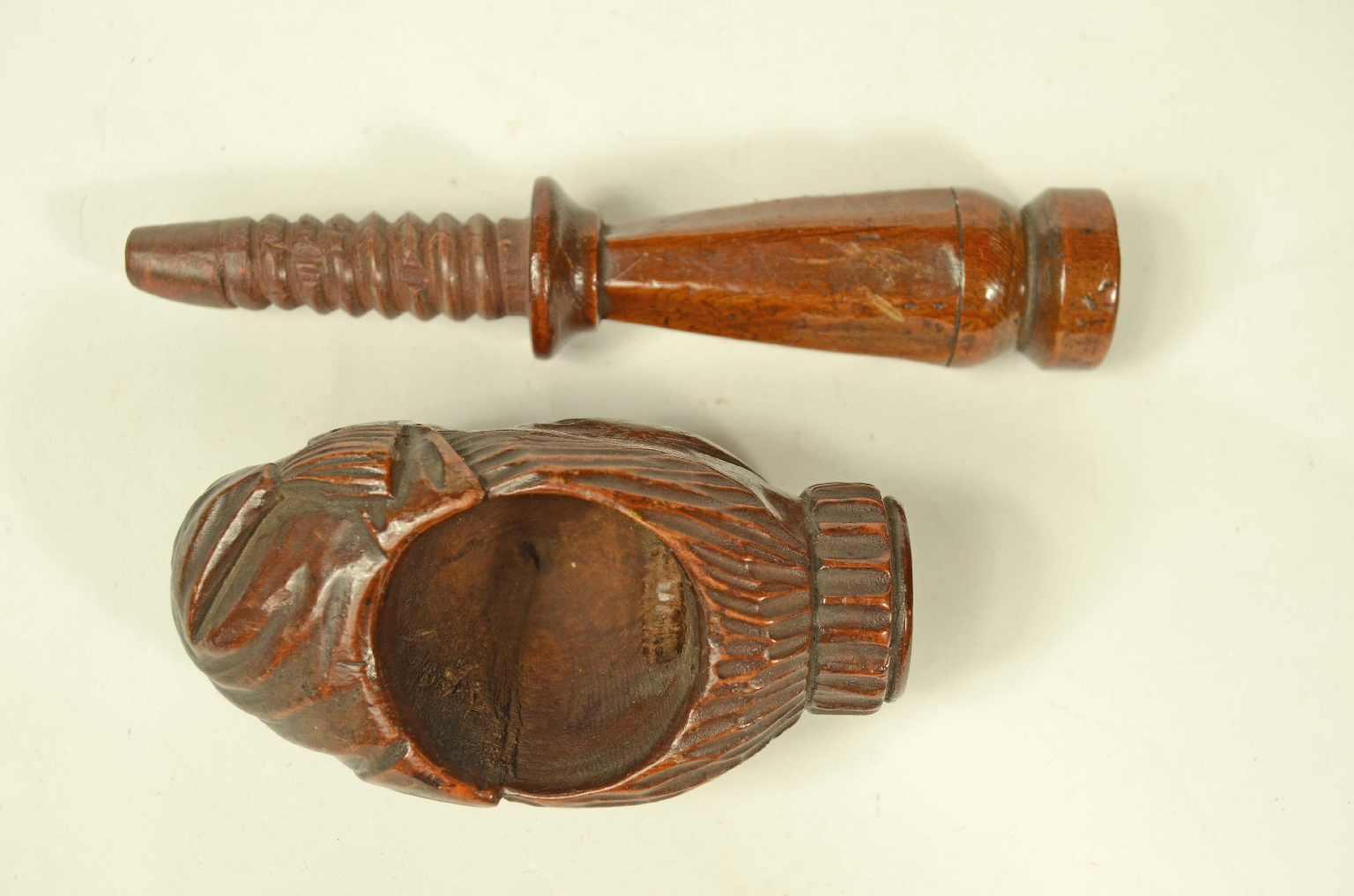 Peculiarity/718-Nutcracker