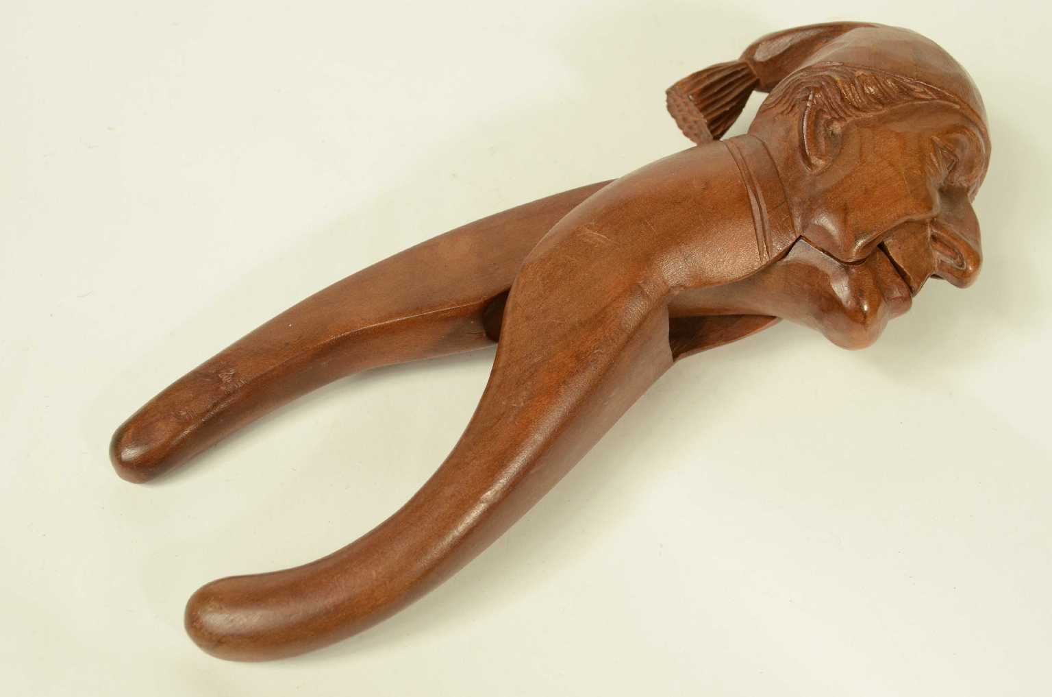 Peculiarity/719-Nutcracker