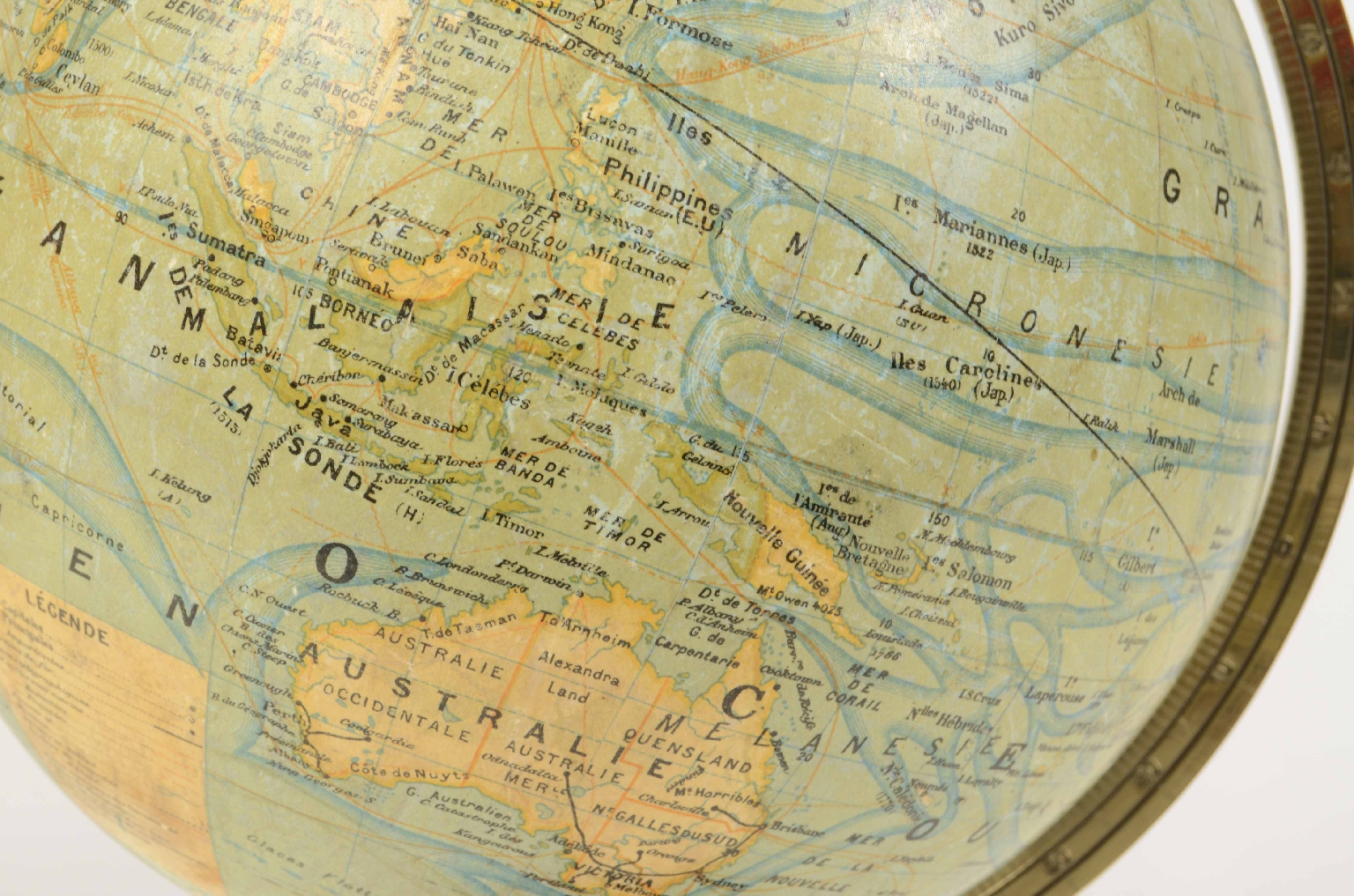 Antique globes-world maps/7219e-Terrestrial Globe