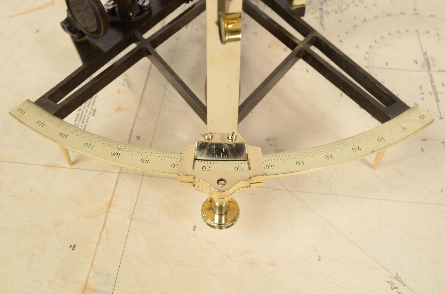 Nautical antiques/7234-Antique Sextant