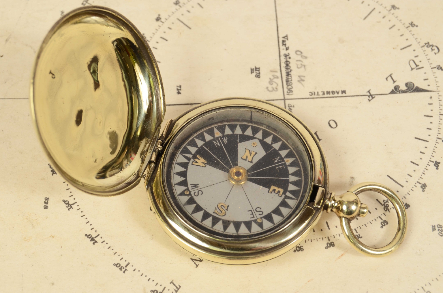 Antique compasses/7237-Pocket Compass