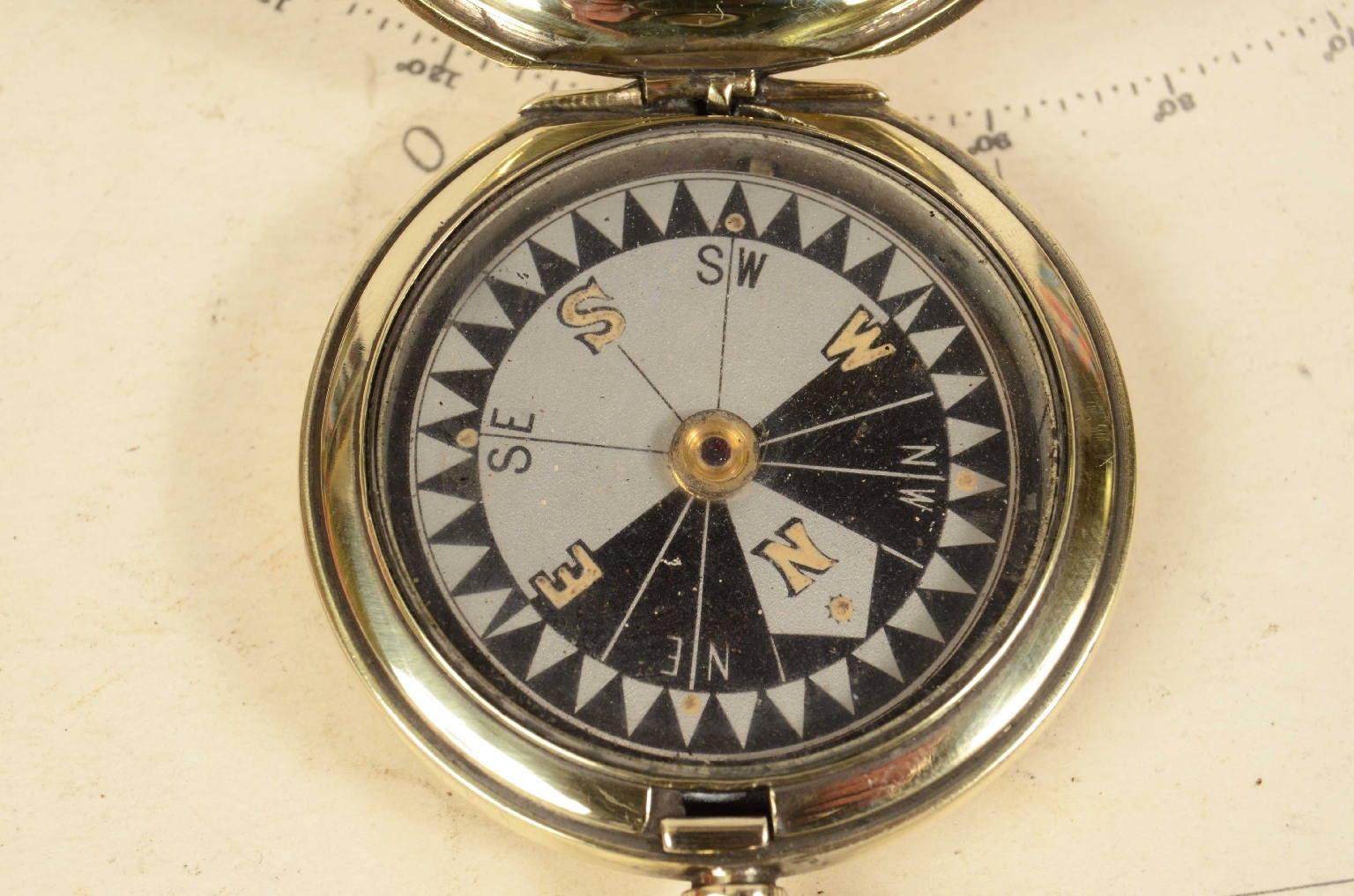 Antique compasses/7237-Pocket Compass