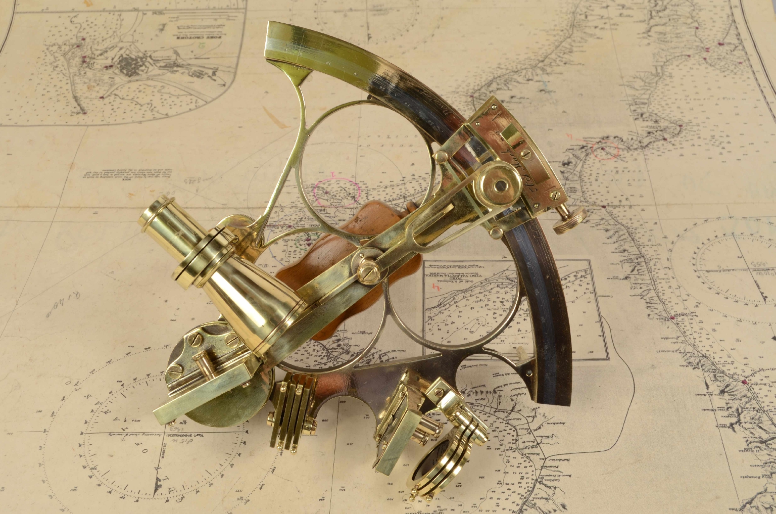 Nautical antiques/7353-Antique Sextant
