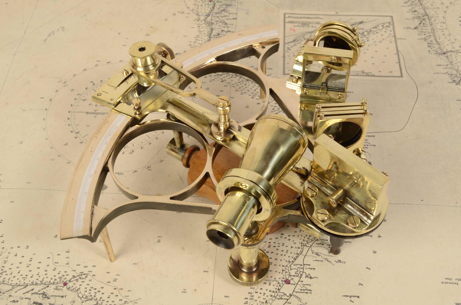 Nautical antiques/7353-Antique Sextant
