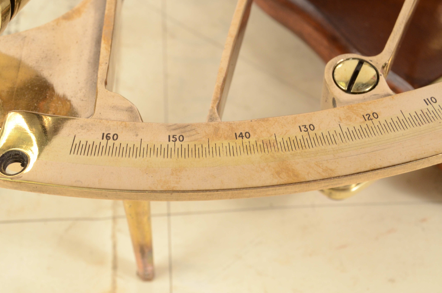 Antiquariato nautico/7370-Sestante Antico