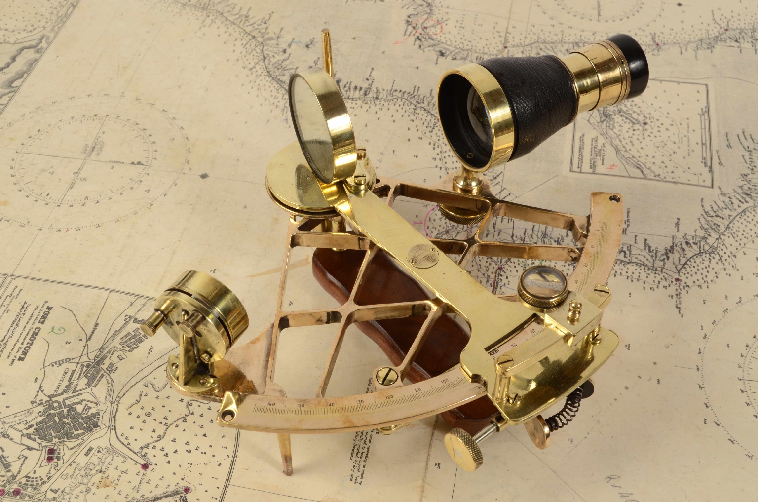 Nautical antiques/7370-Antique Sextant