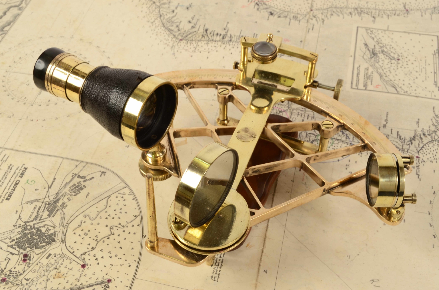 Nautical antiques/7370-Antique Sextant