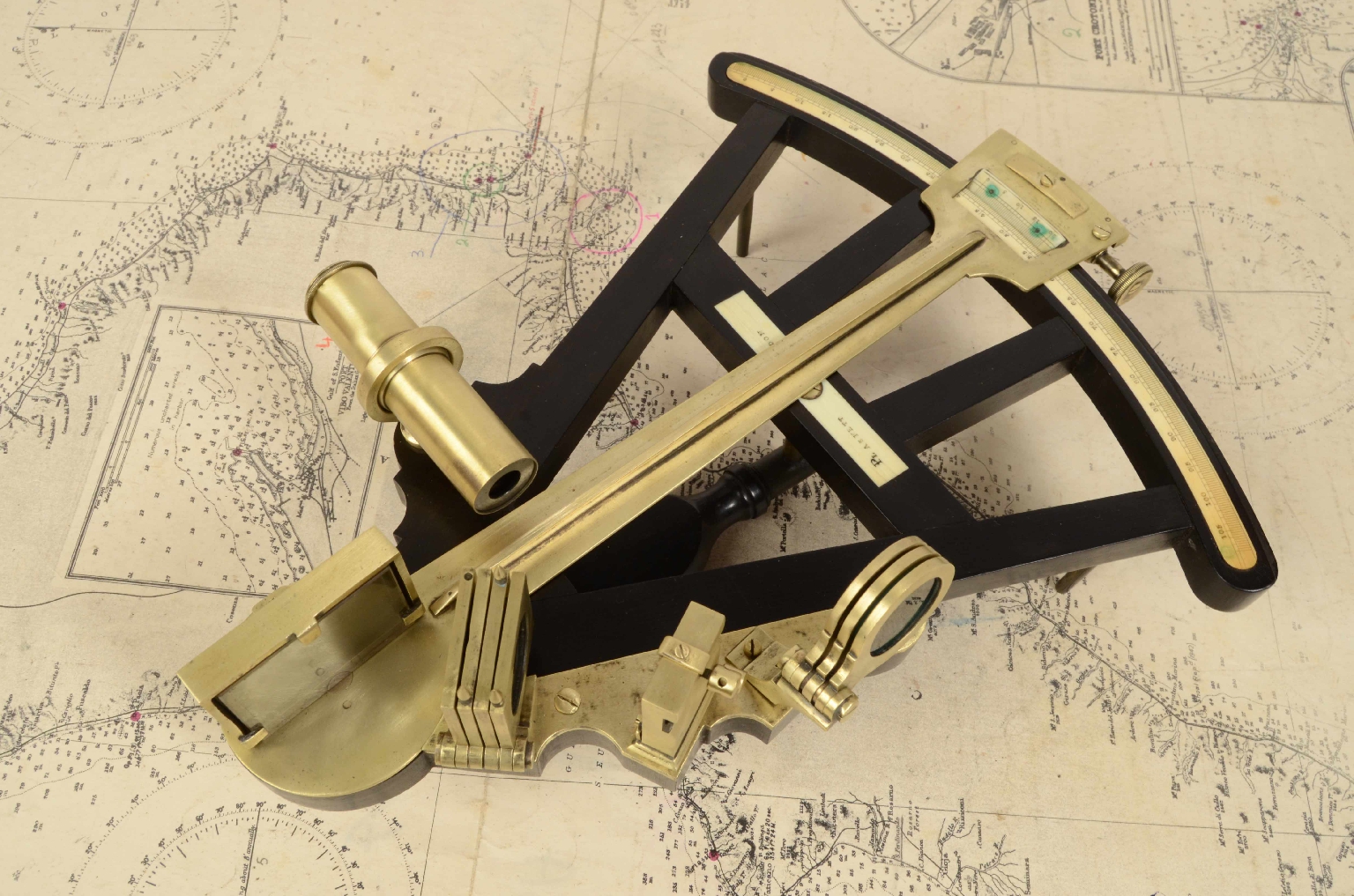 Nautical antiques/7384-Octant