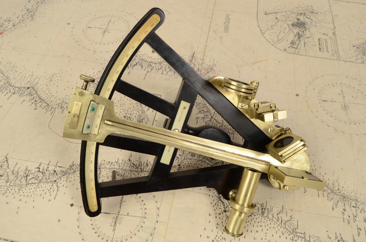 Nautical antiques/7384-Octant