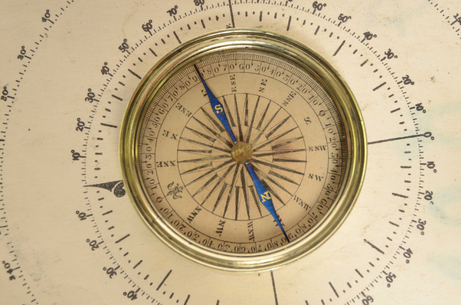Antique compasses/7424-Victorian Travel Compass
