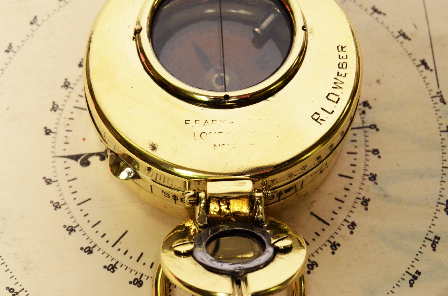 Antique compasses/7456-Pocket Nautical Compass