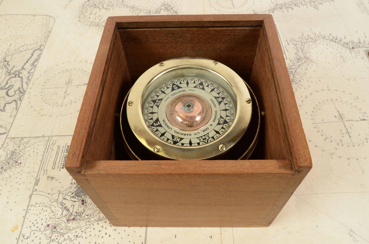 Antique compasses/7510-Nautical Compass