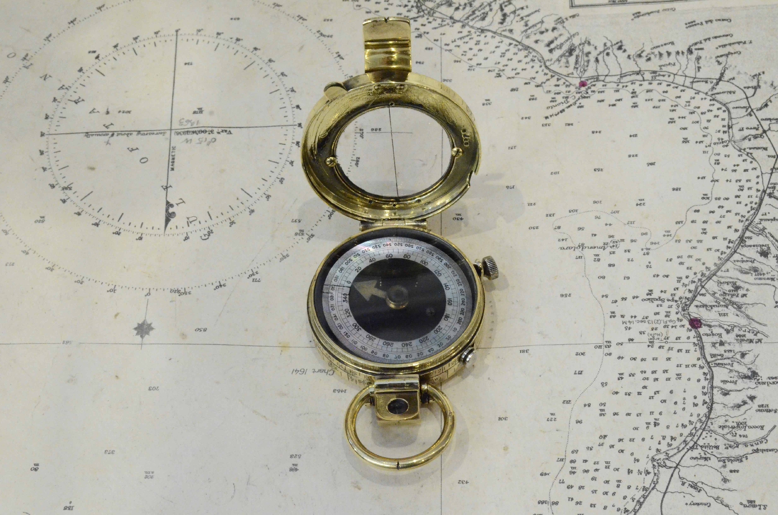 Bussole antiche/7581-Bussola Prismatica