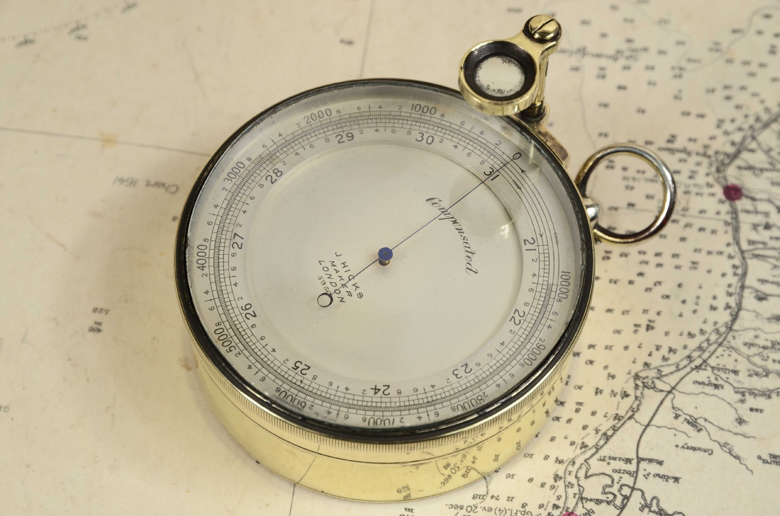 Antique measuring instruments/7658-Barometric Altimeter