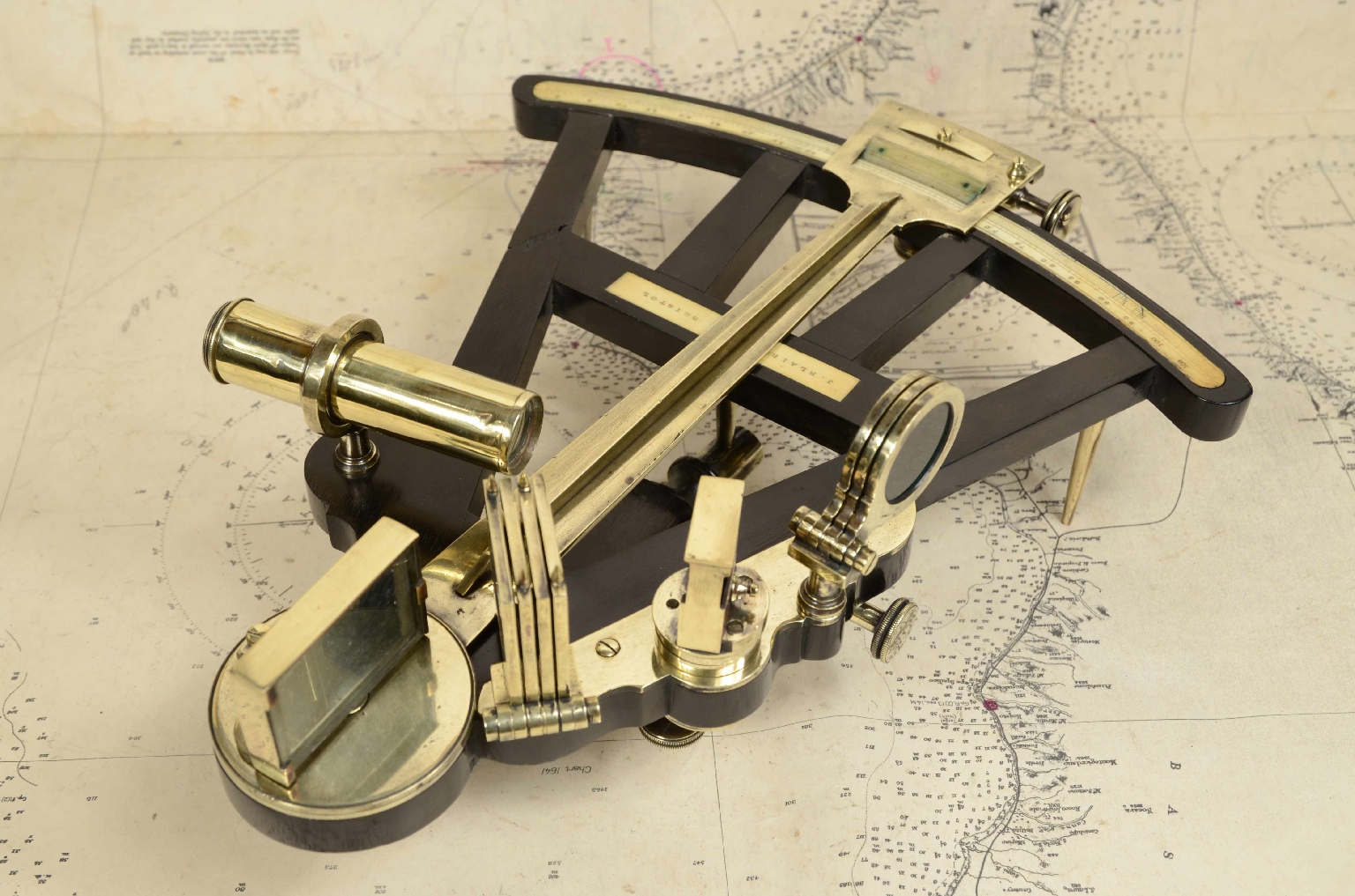 Nautical antiques/7691-Antique Octant