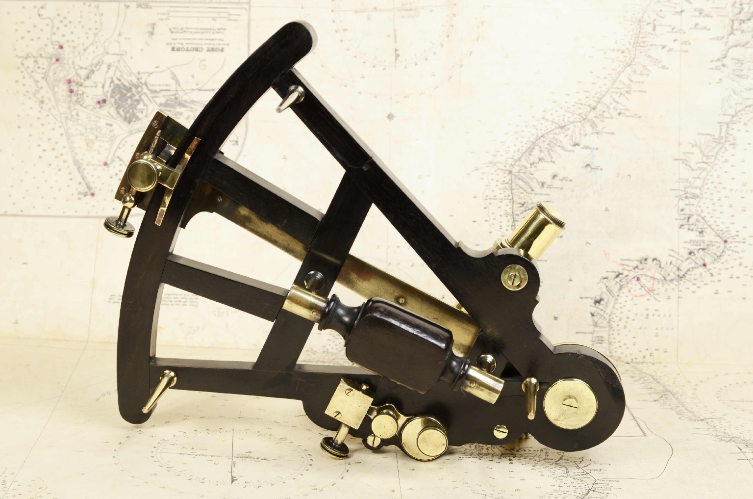 Nautical antiques/7691-Antique Octant