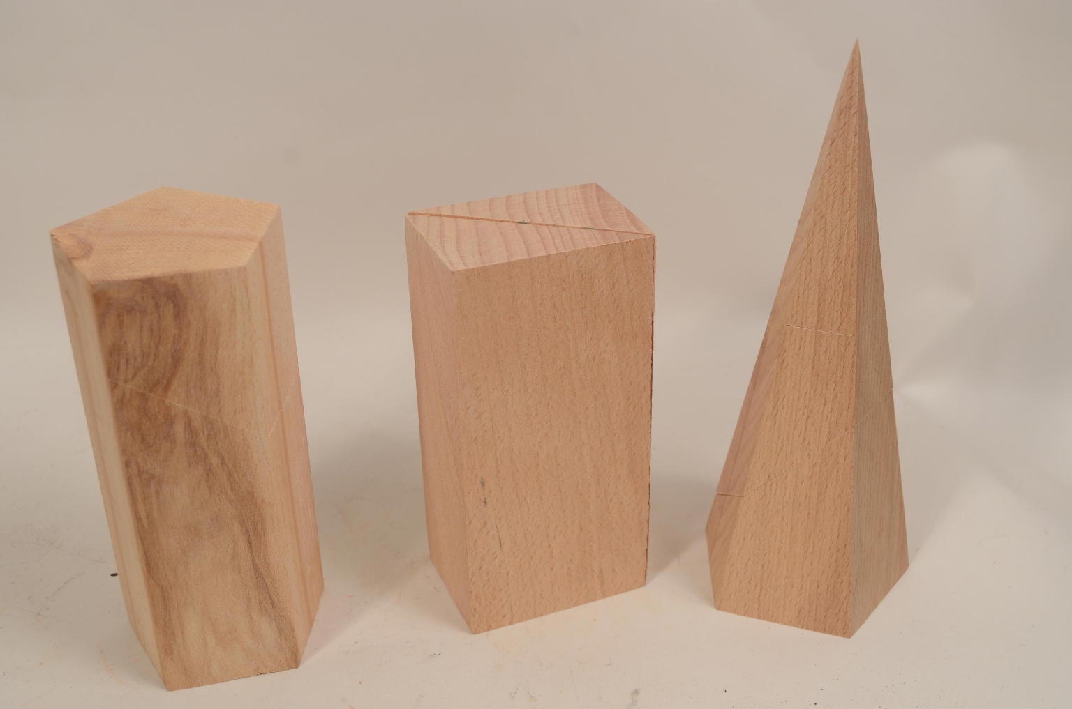 Strumenti di misura antichi/7711-Solidi Geometrici