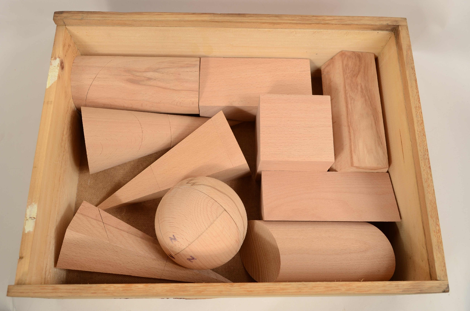 Strumenti di misura antichi/7711-Solidi Geometrici