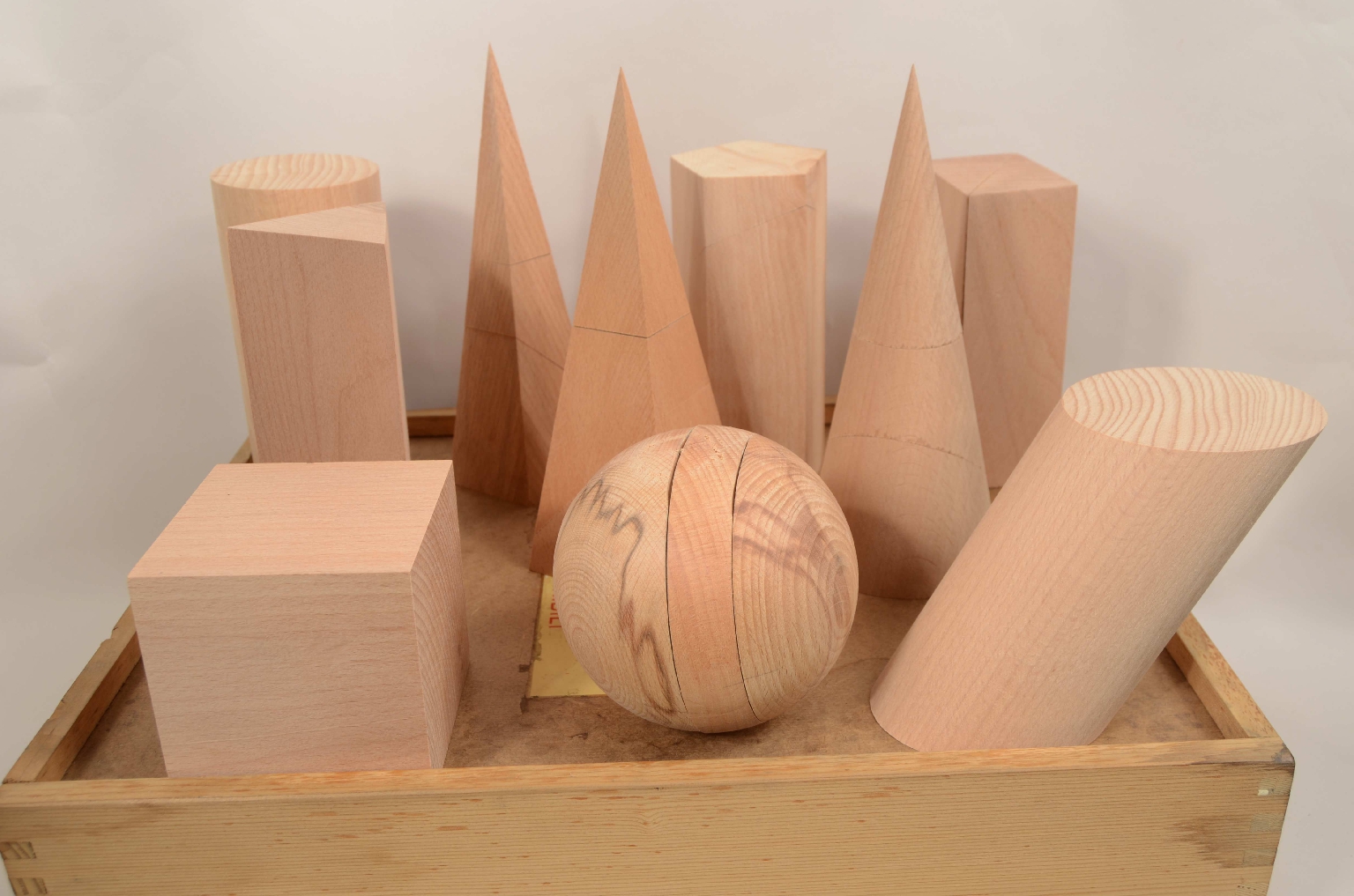 Strumenti di misura antichi/7711-Solidi Geometrici