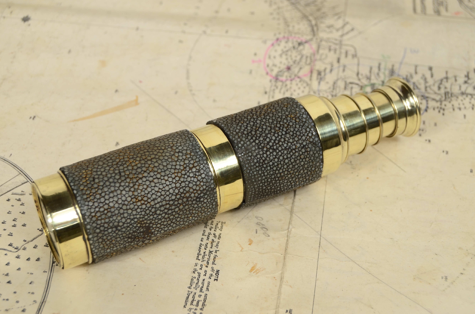 Nautical antiques/7835-Antique Telescope