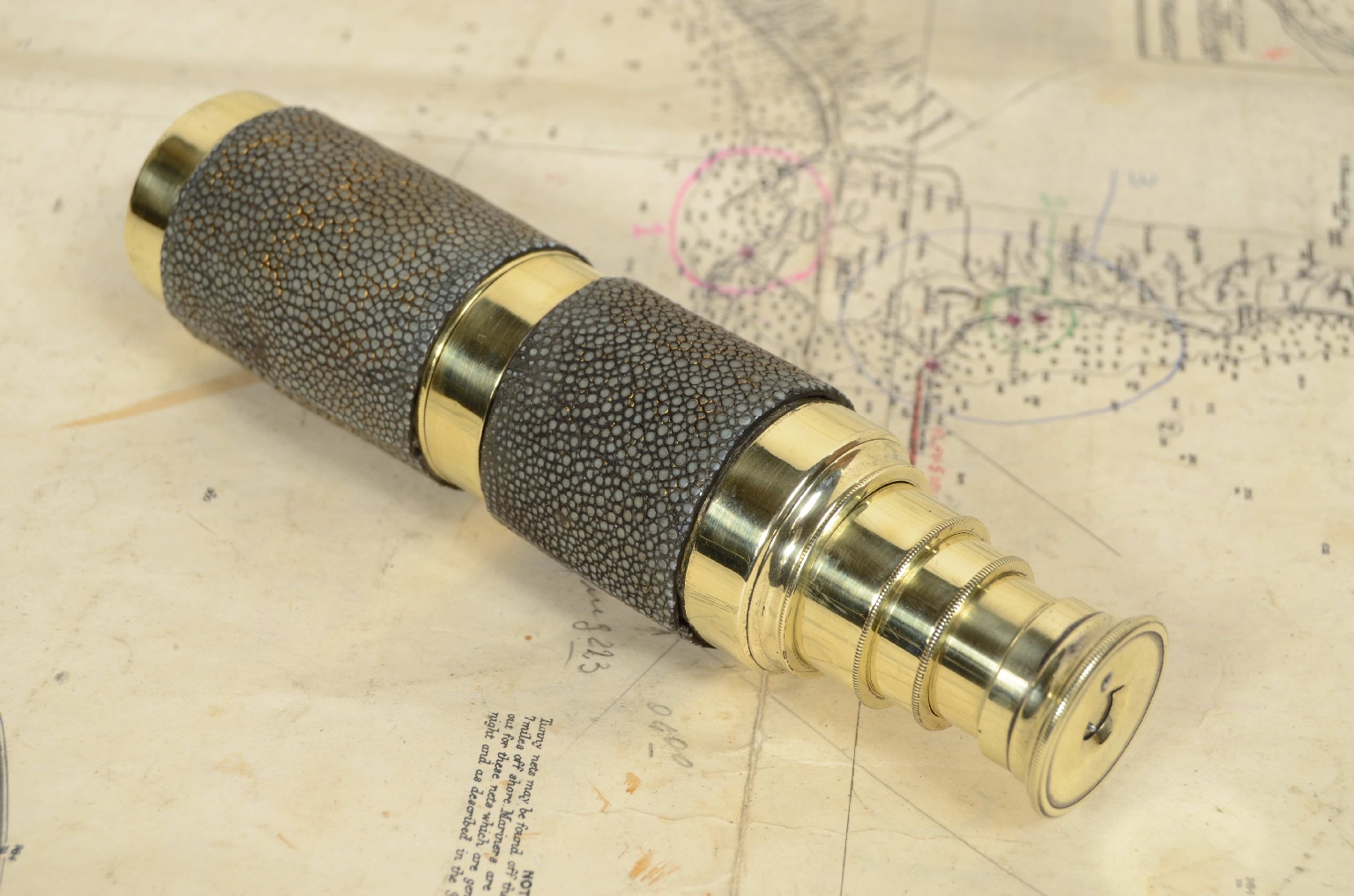 Nautical antiques/7835-Antique Telescope