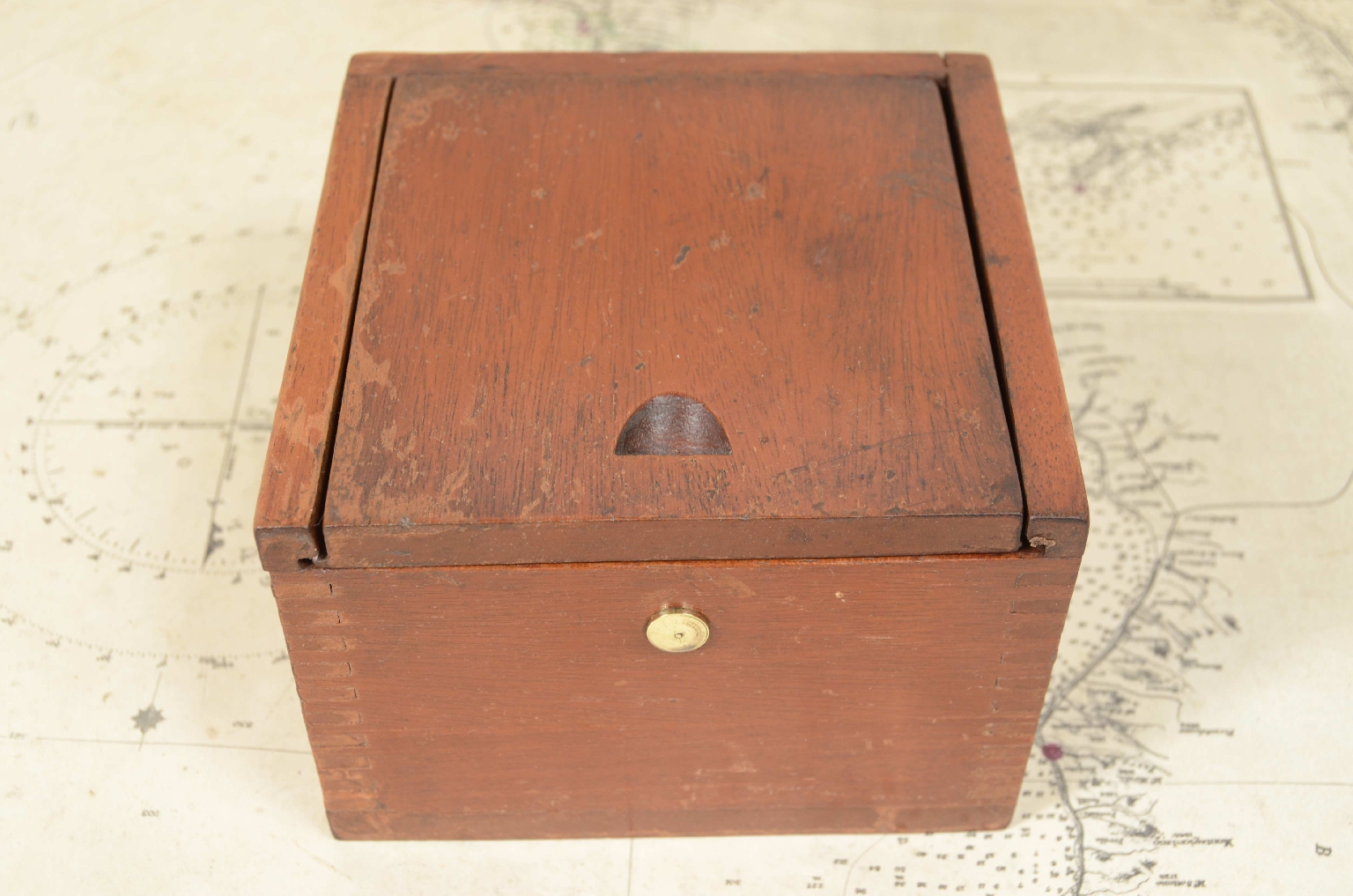 Antique compasses/7860-Nautical Compass