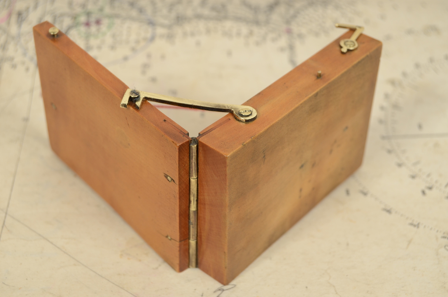 Bussole antiche/7936-Orologio Solare