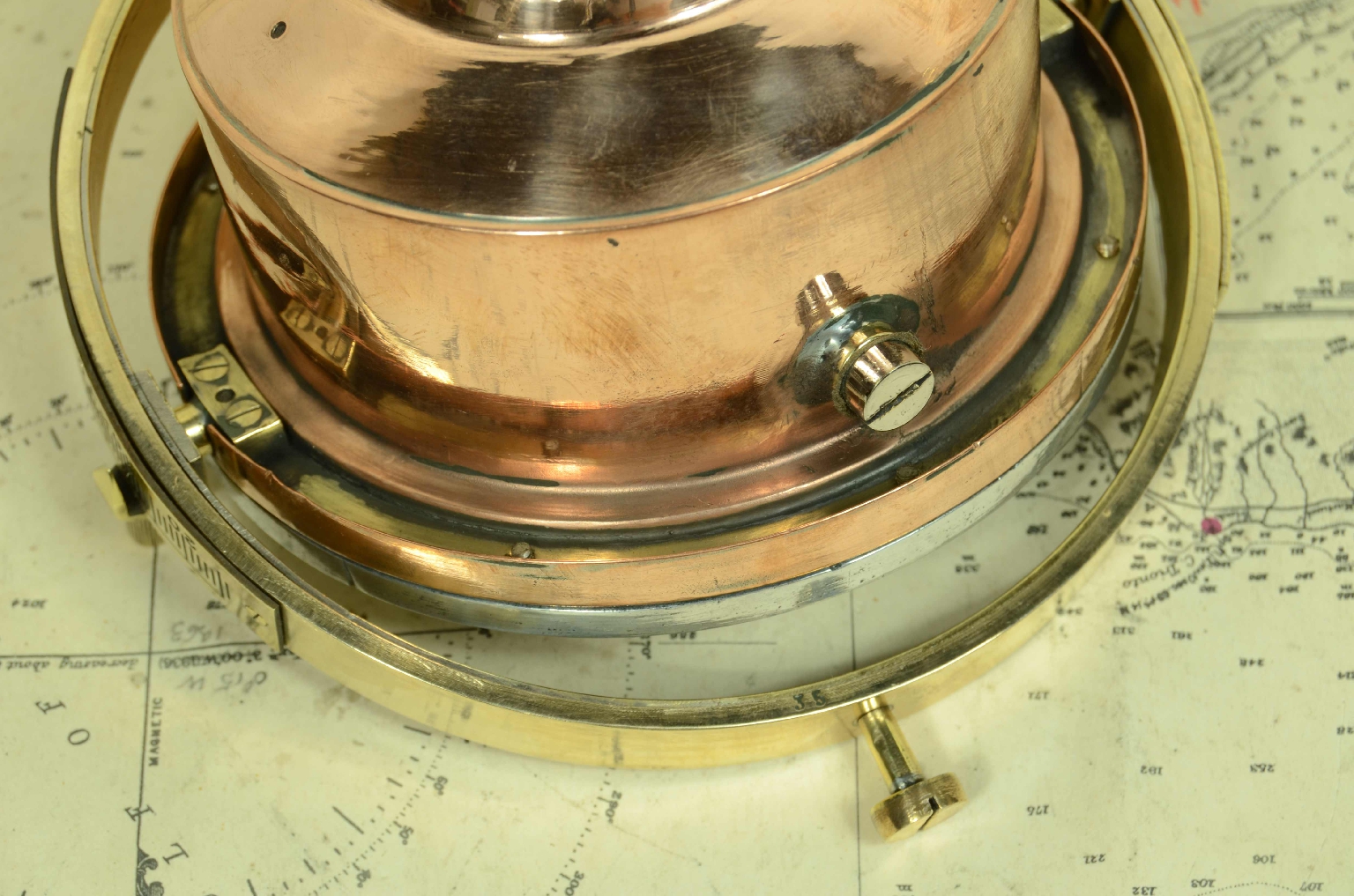 Antique compasses/7945-Nautical Compass