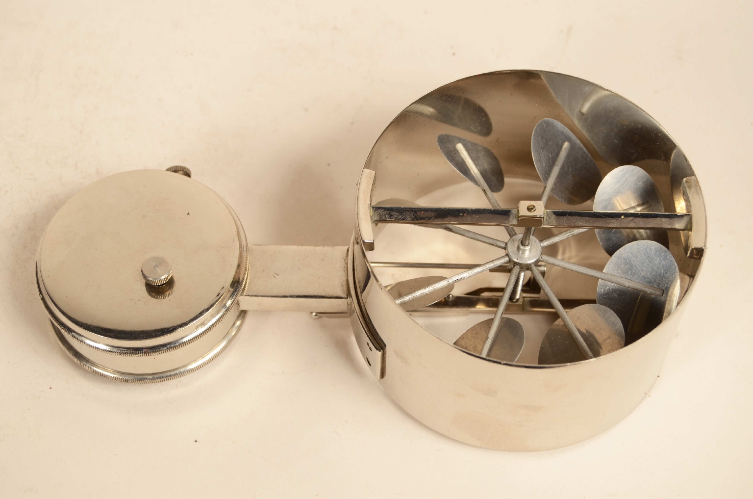 Antique measuring instruments/7986-Antique Anemometer