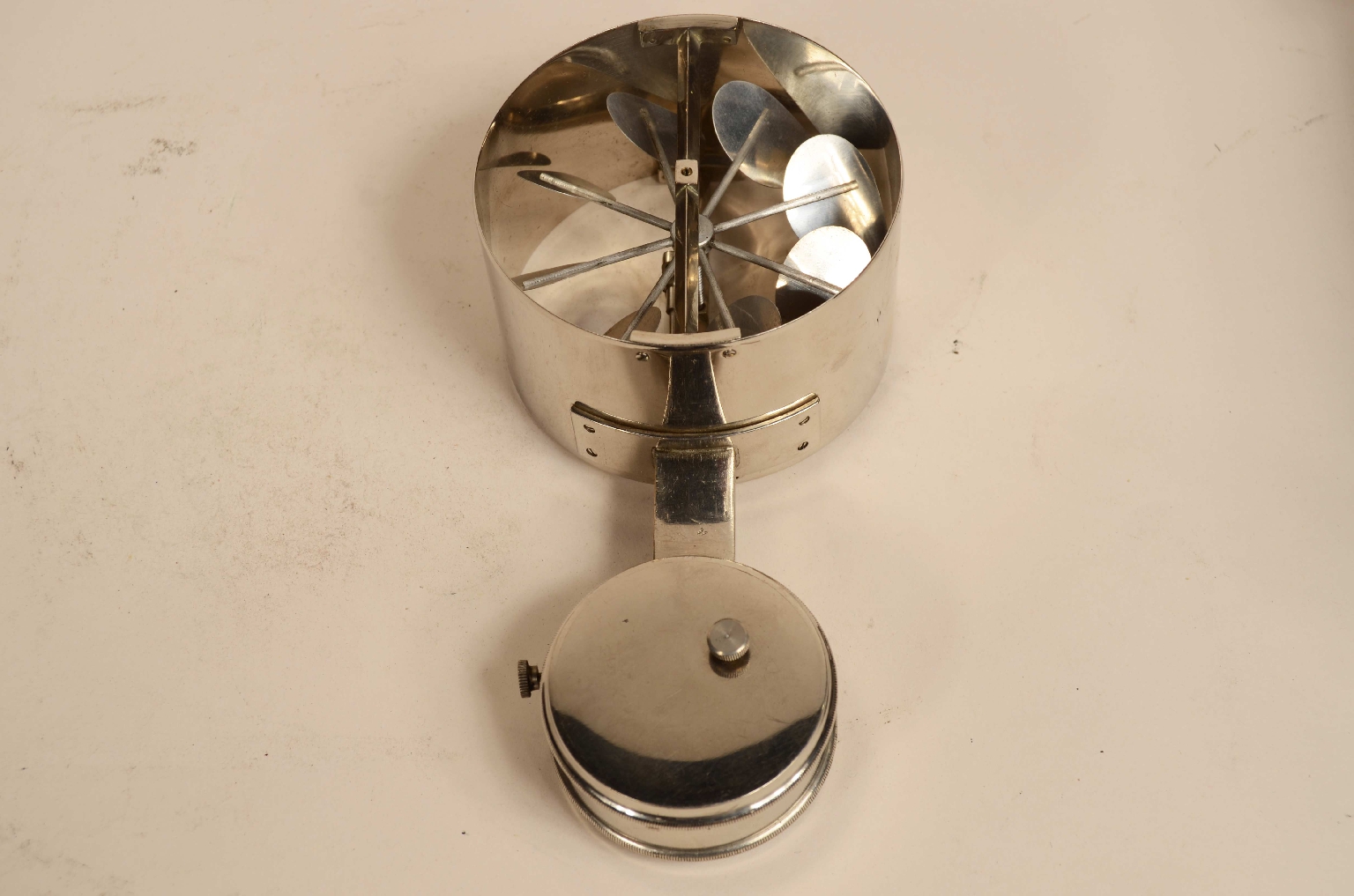 Antique measuring instruments/7986-Antique Anemometer