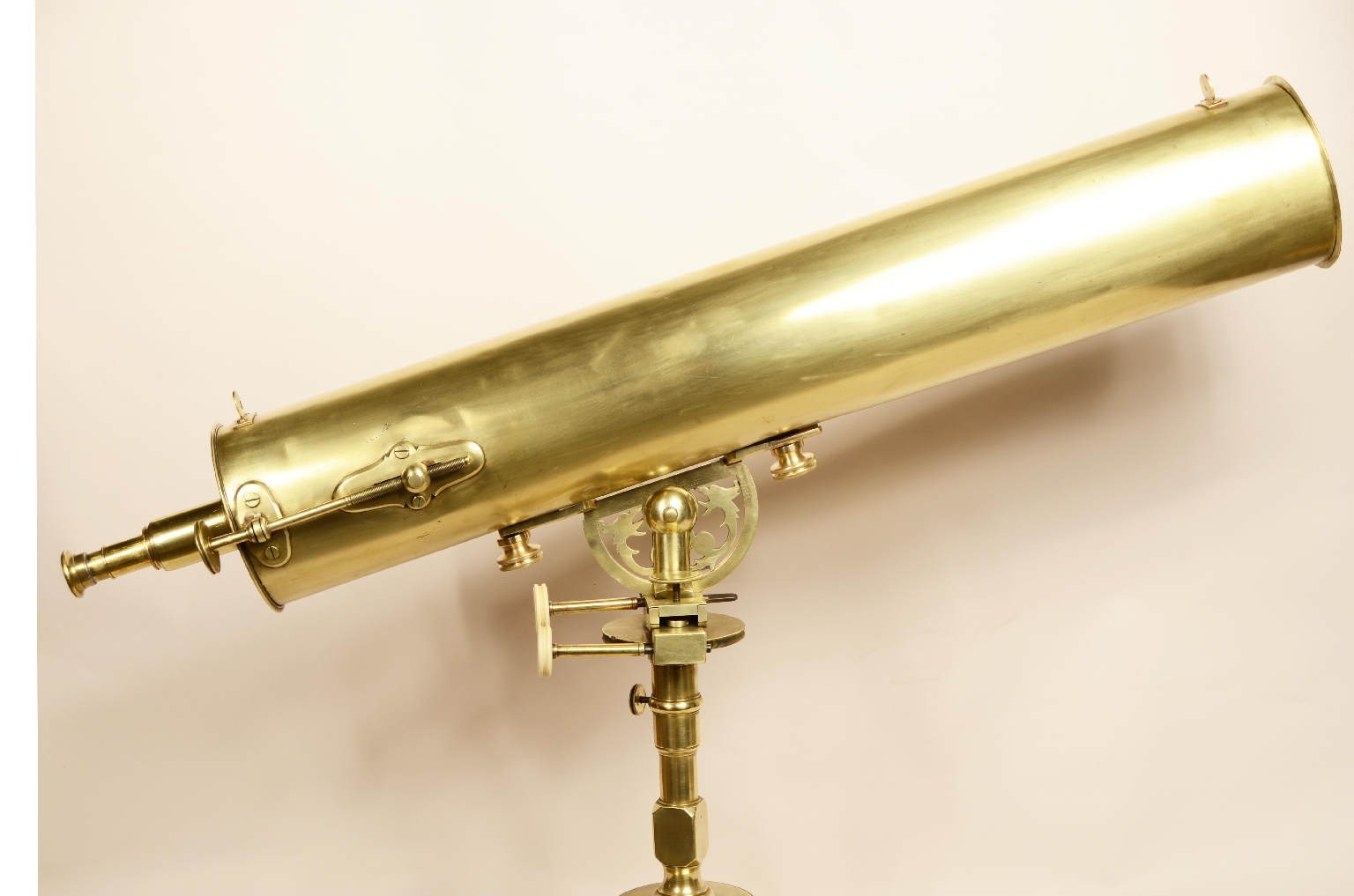 Antique astronomical instruments/8007-Refractor Telescope