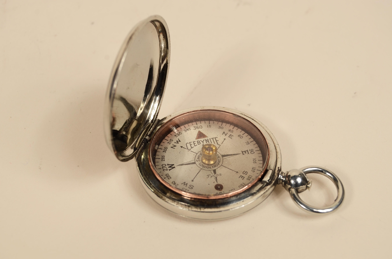Antique compasses/8011-Pocket Compass