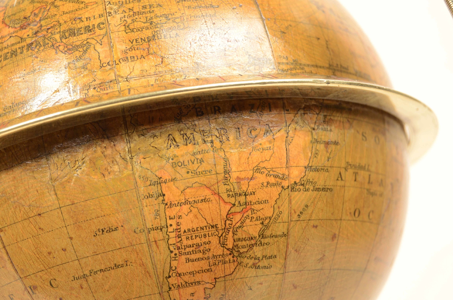 Globi-mappamondi antichi/8029-Globo con orologio