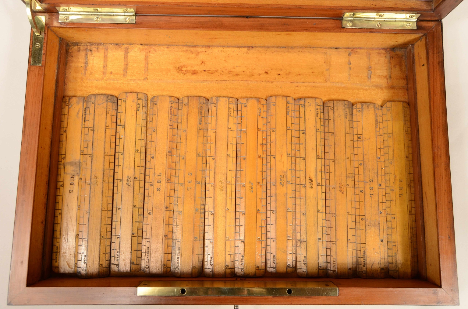 Antique measuring instruments/8031a-Compass Box