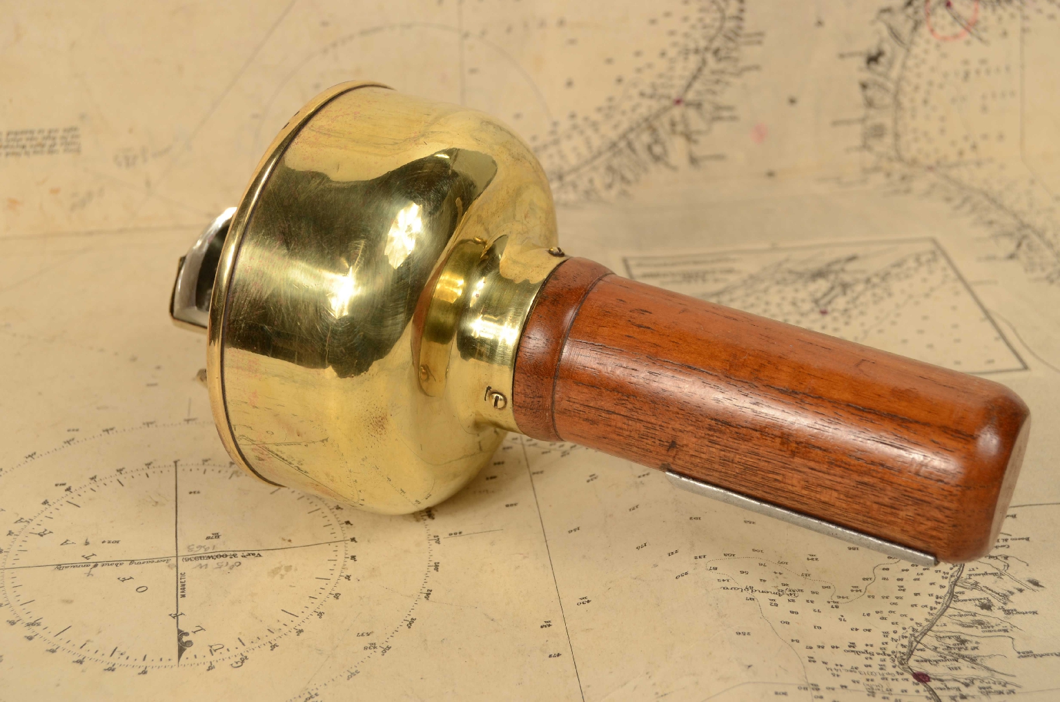 Antique compasses/8031c-Magnetic Bearing Compass