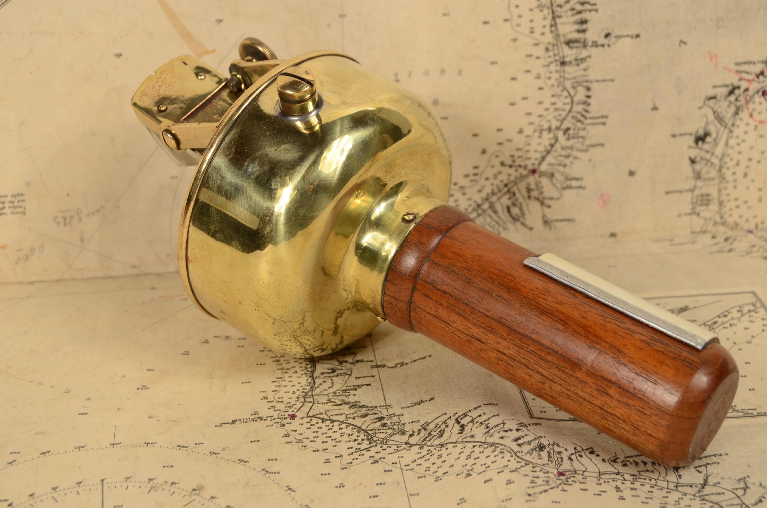 Antique compasses/8031c-Magnetic Bearing Compass