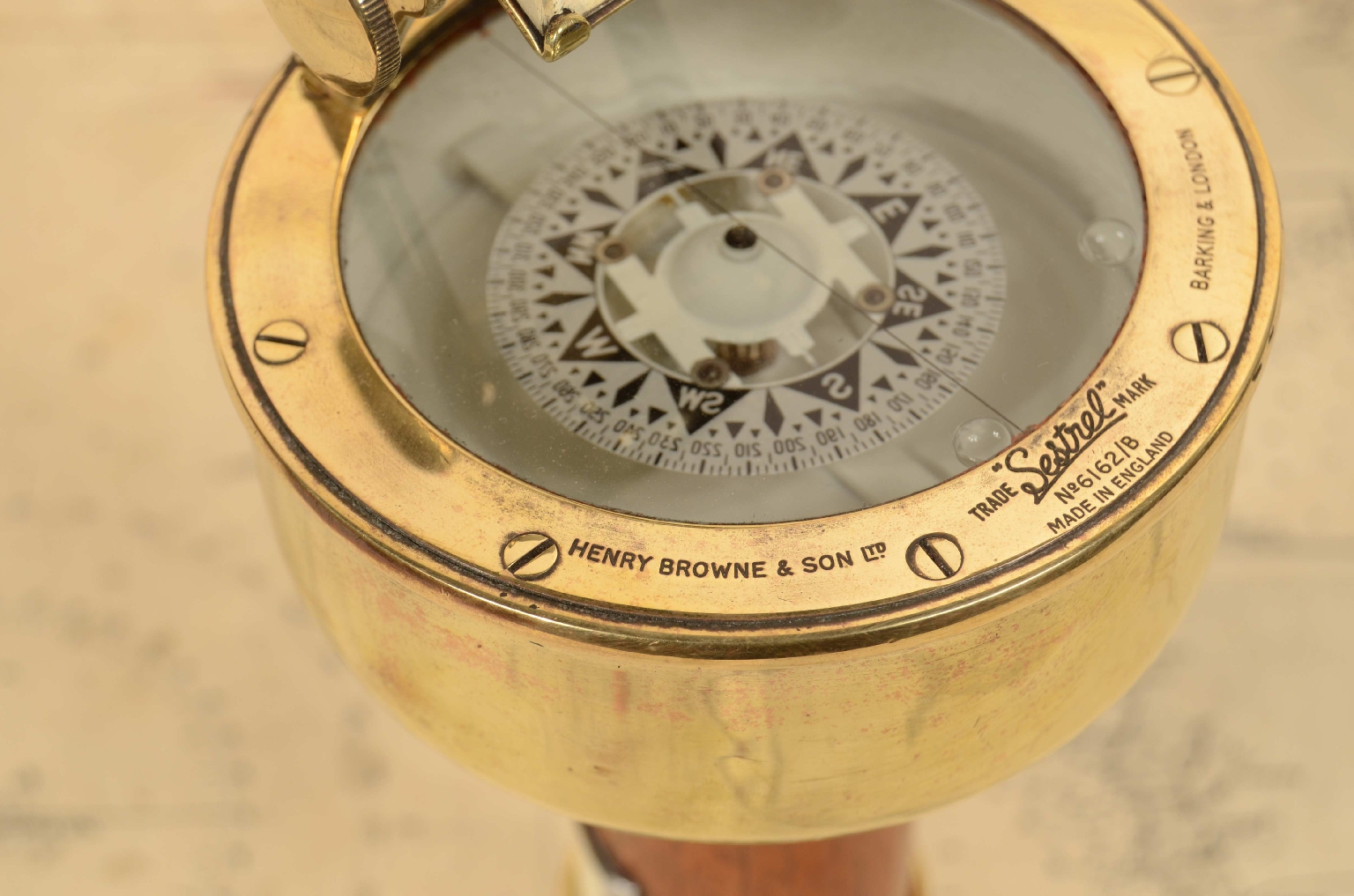 Antique compasses/8031c-Magnetic Bearing Compass