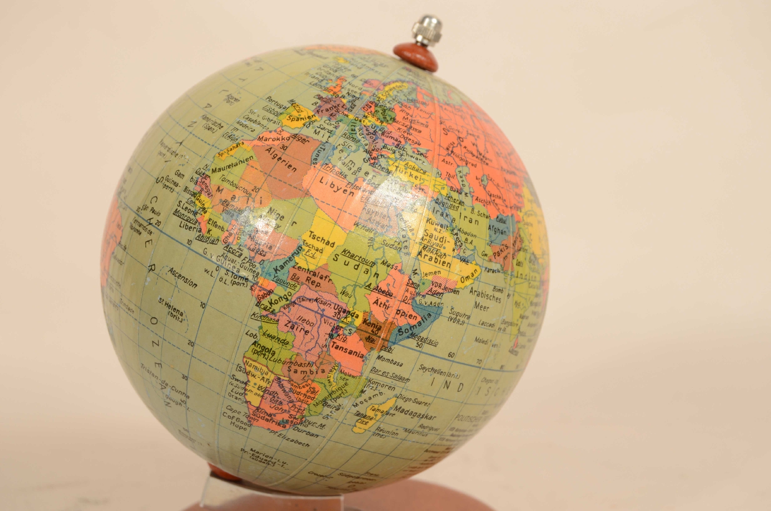 Antique globes-world maps/8032-Small Terrestrial Globe